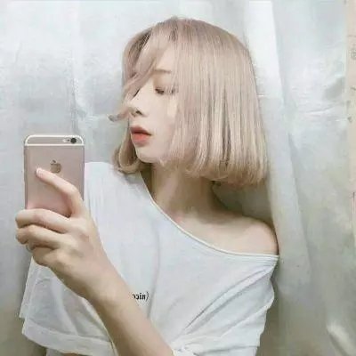 近水楼台 海报